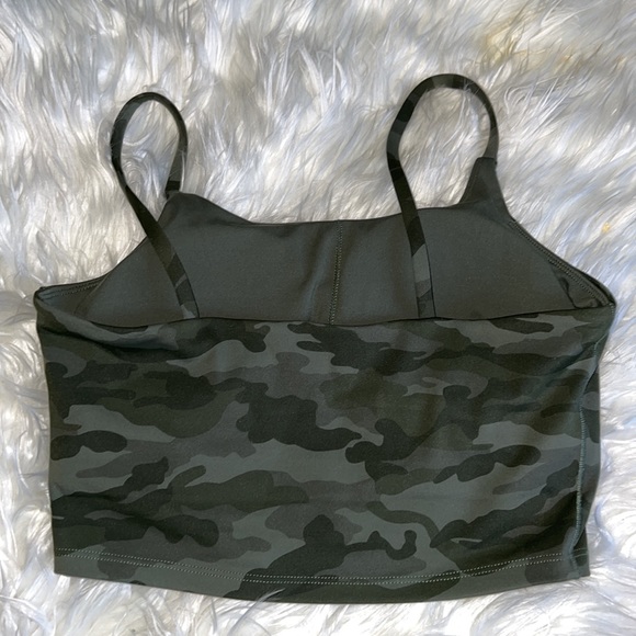 Camo Workout Crop Top XS - Picture 2 of 4